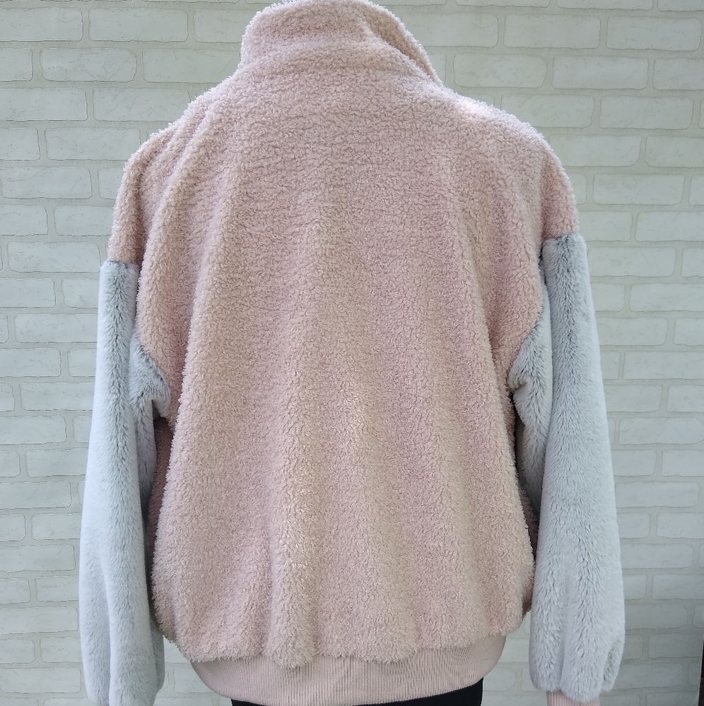 Zara Fuzzy Bomber - Picture 4 of 9